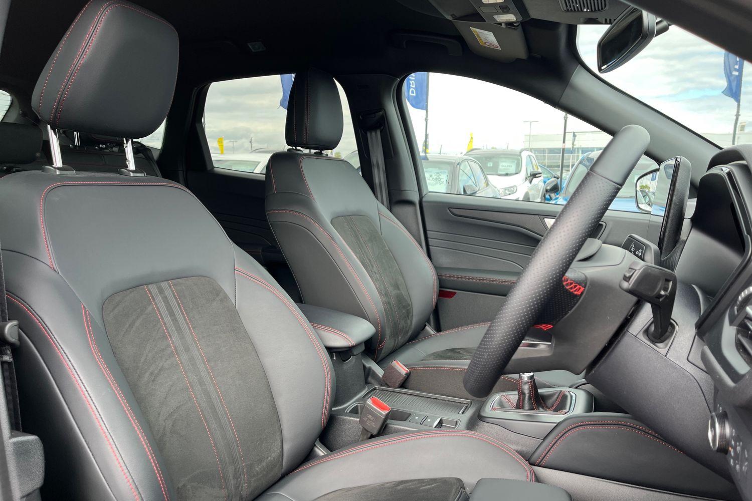 Ford Kuga Photo 16