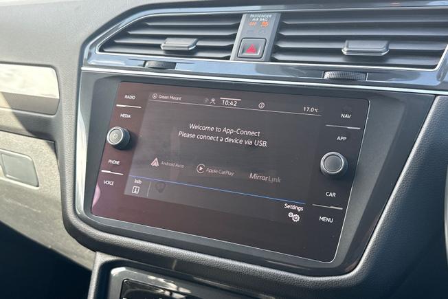 VOLKSWAGEN Tiguan Allspace Photo 29