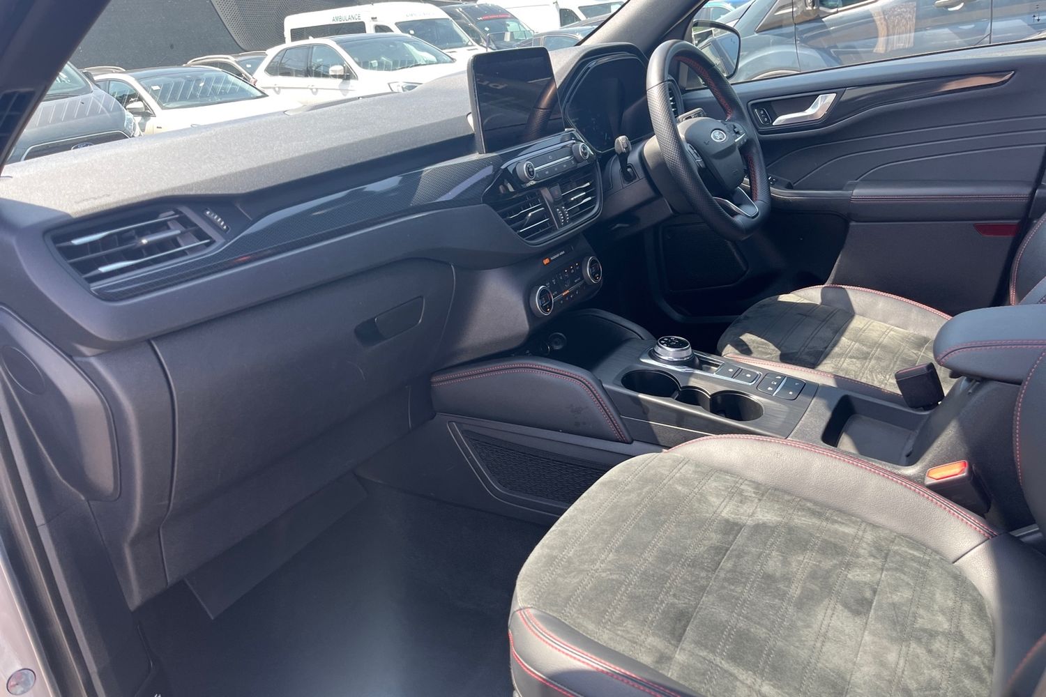 Ford KUGA Photo 17