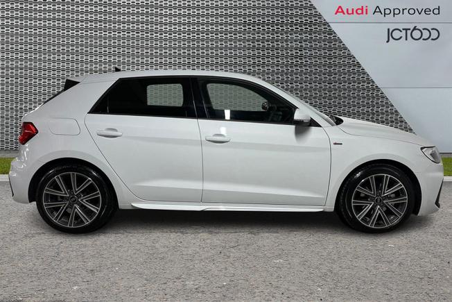 Audi A1 Photo 4