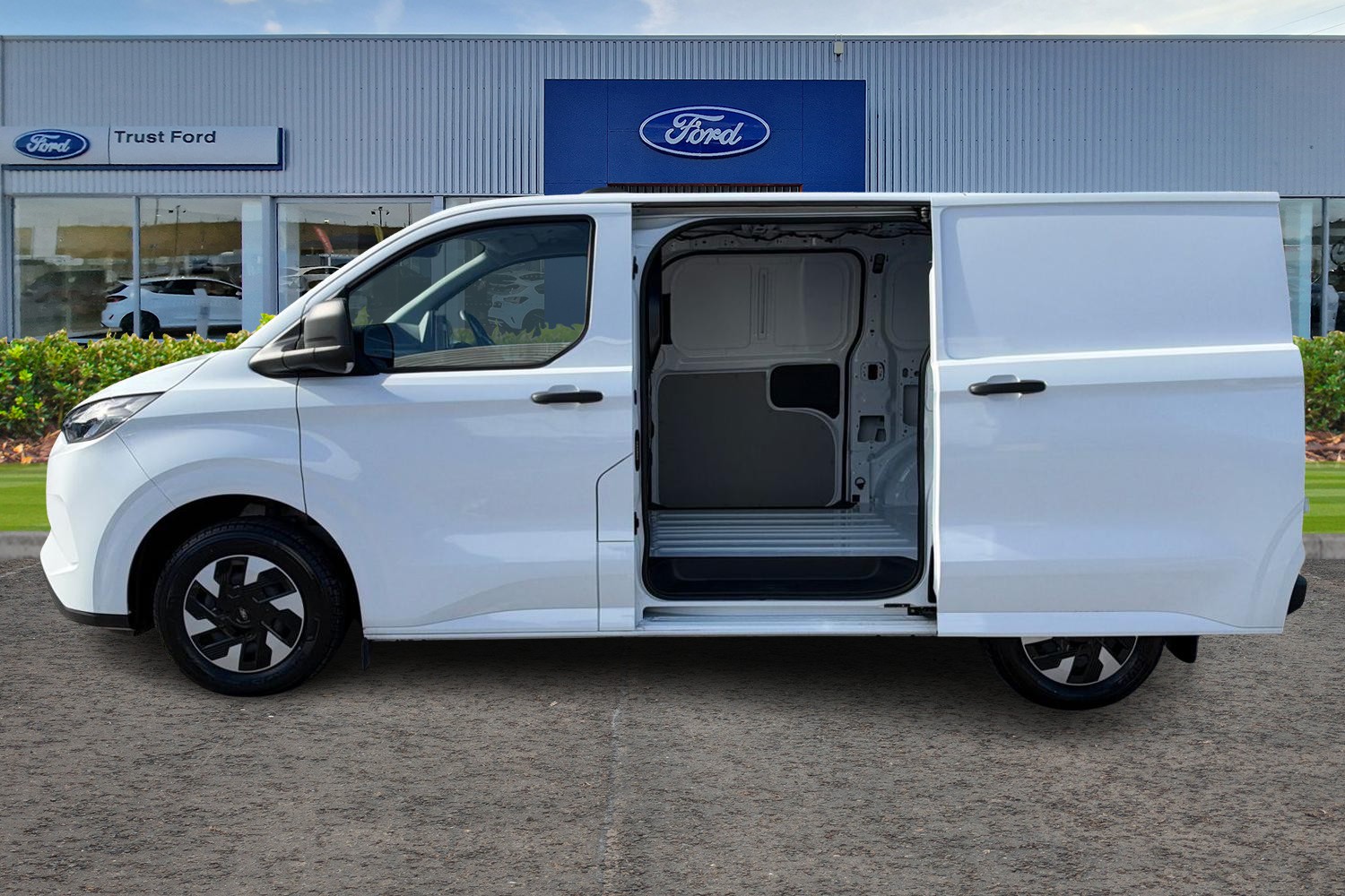 Ford E-TRANSIT CUSTOM Photo 4