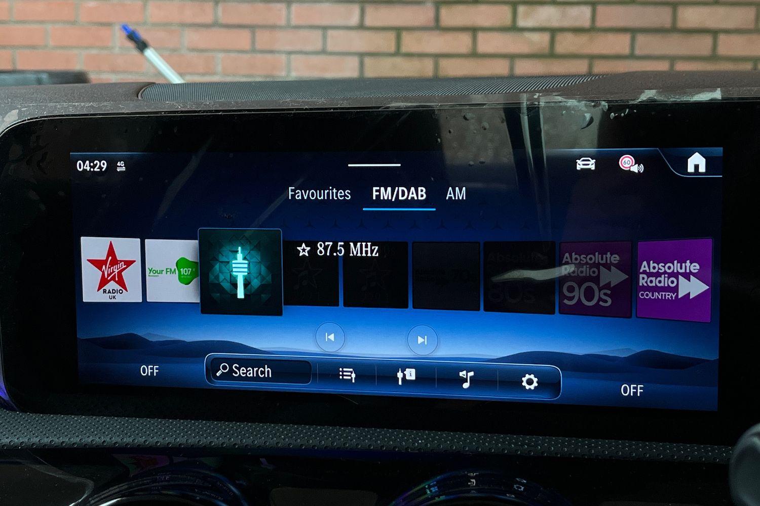 Mercedes-Benz CLA Photo 25