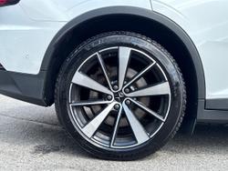 POLESTAR Polestar 2 Photo 5