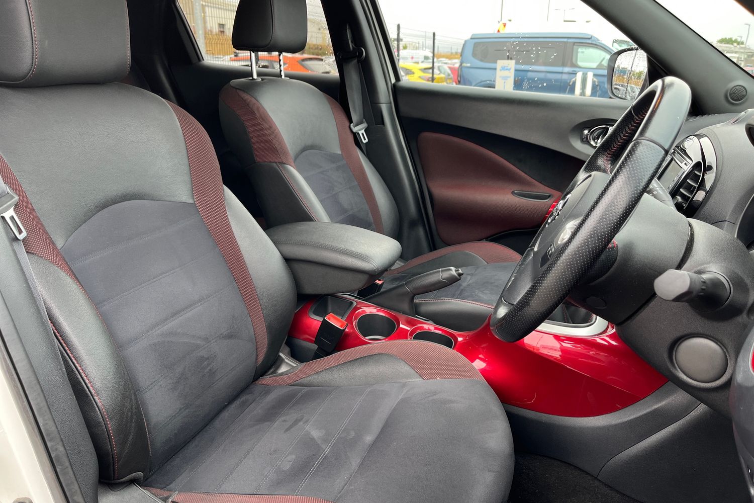 Nissan JUKE Photo 16