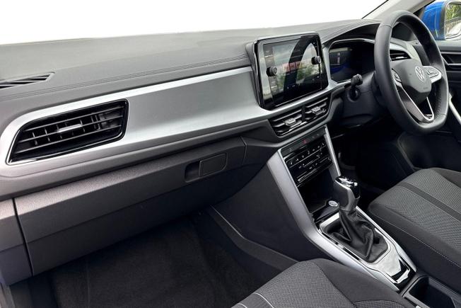 VOLKSWAGEN T-Roc Photo 2