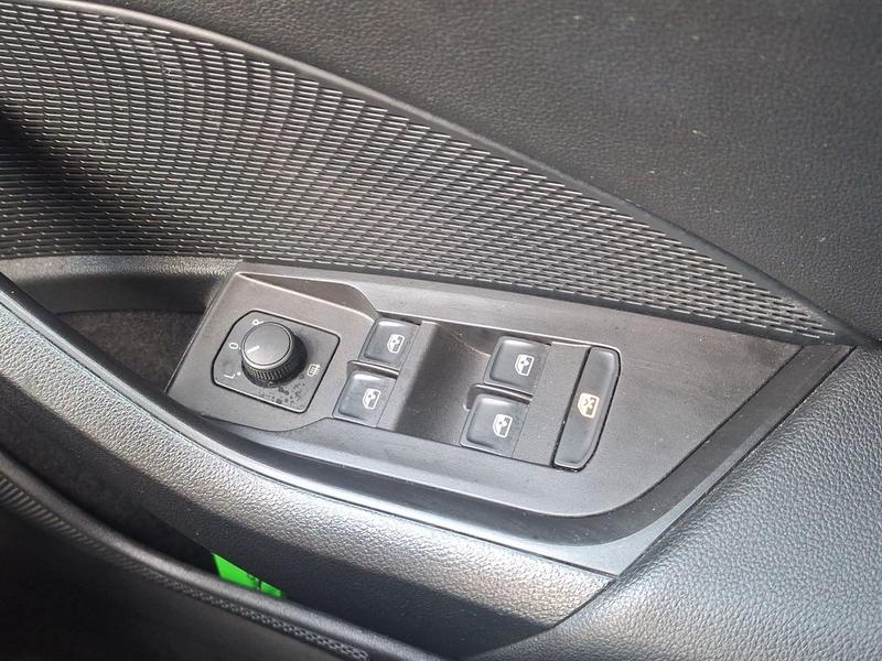 Used Skoda Octavia GL70OMR 24