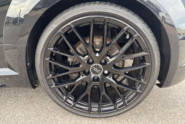 AUDI TT Photo 33