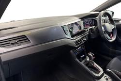VOLKSWAGEN Polo Photo 2