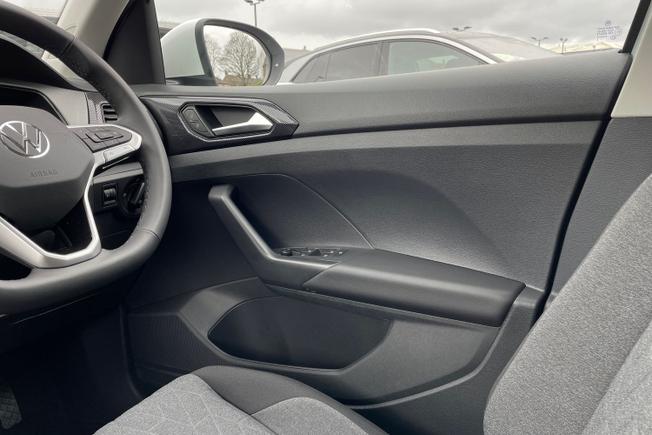VOLKSWAGEN T-Cross Photo 39