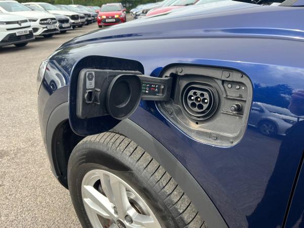 Audi Q3 Photo autoimg-483aab7eafe4633b2977acfded7fe66a364e39b8.jpg