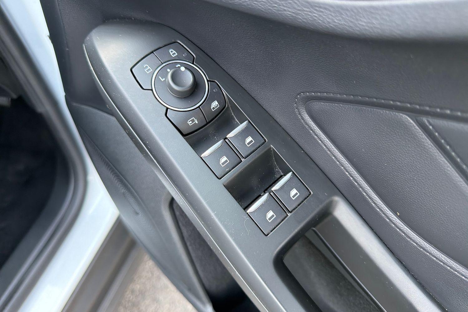 Ford Focus Photo 15