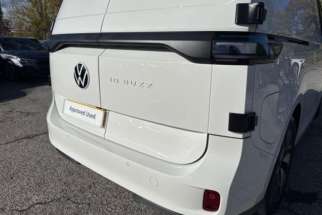 VOLKSWAGEN ID. BUZZ Cargo Photo 42