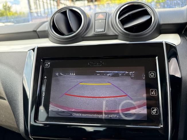 SUZUKI Swift Photo 38
