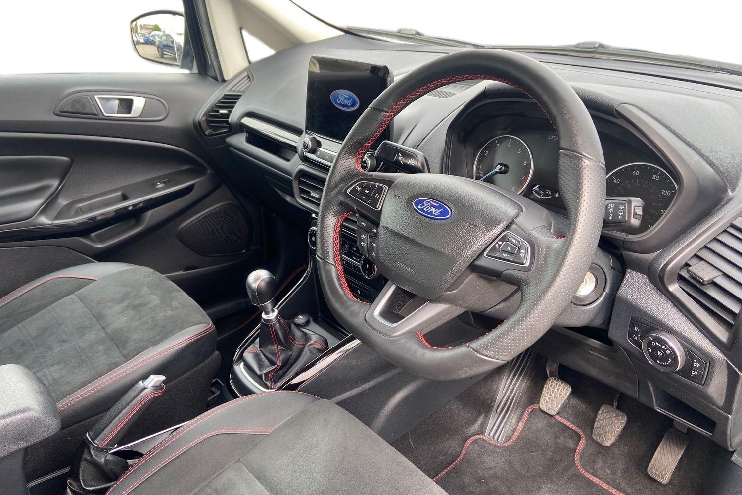 Ford ECOSPORT Photo 8