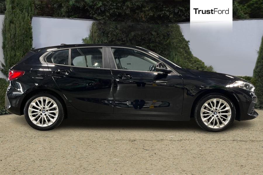 BMW 1 SERIES Photo autoimg-484696e9057857e4f0f8ca475d35f5bc2eadbf34.jpg