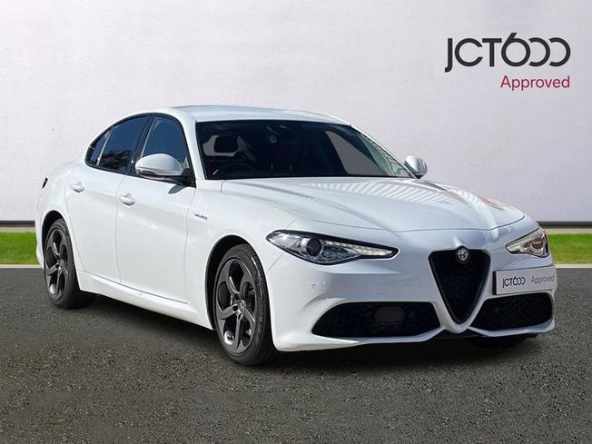 ALFA ROMEO Giulia Photo 1