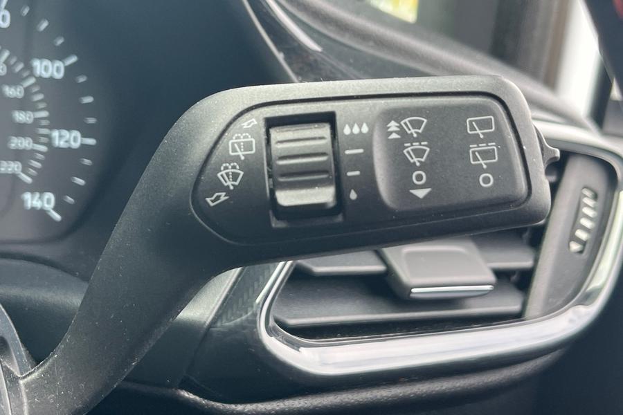 Ford FIESTA Photo autoimg-484b3dcecb3ce433e5dcc89aba1f7b2a89c41ed4.jpg