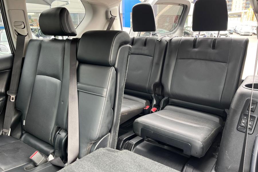 Toyota Land Cruiser Photo autoimg-484c1b860c1cdc5360dc9d6e9f55dca1e0bd031d.jpg