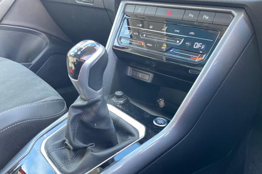 Volkswagen T-roc Photo autoimg-484ef7001ef38afe05f47f62b52a3ece0f10803f.jpg