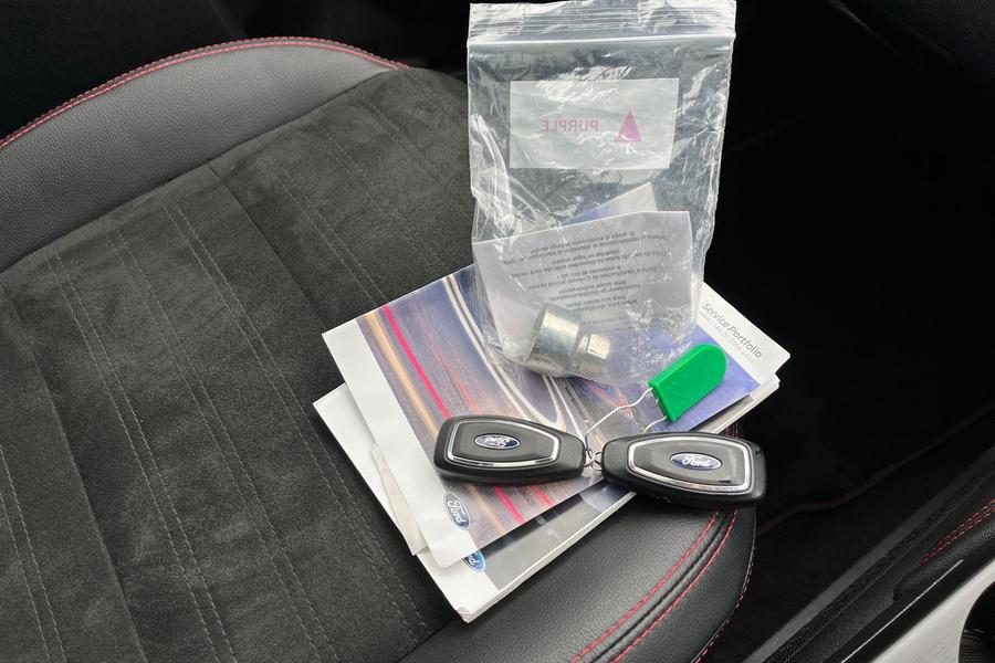 Ford Kuga Photo autoimg-48512bdad8ab1f3a91bfac280896fecdb12ccf46.jpg