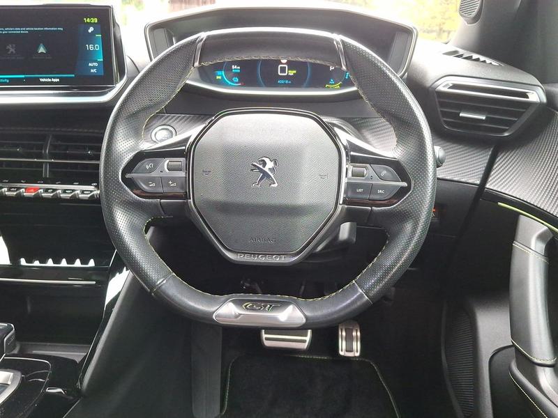 Used Peugeot E-2008 OY21RBZ 12