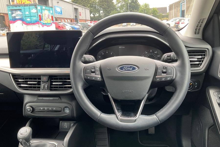 Ford Focus Photo autoimg-4856d5517c796471cdc370610874b177645df2a2.jpg