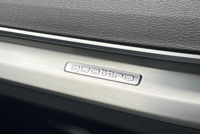 AUDI Q5 Photo 36