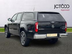 MERCEDES-BENZ X Class Photo 3