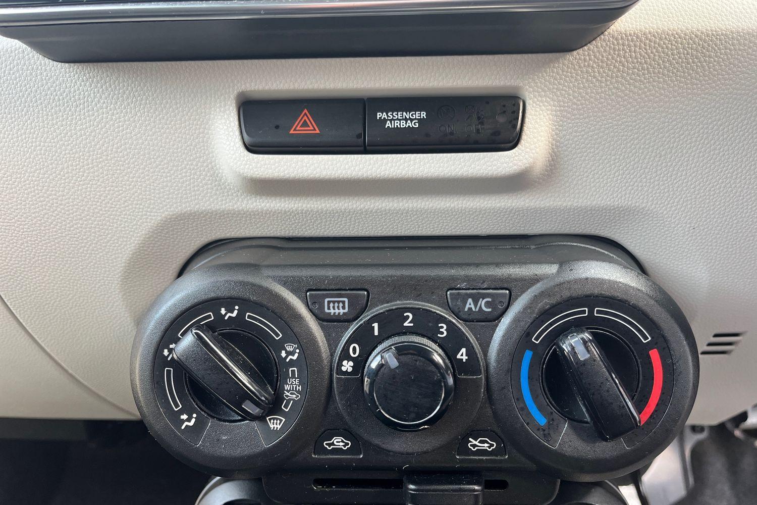 Suzuki IGNIS Photo 38