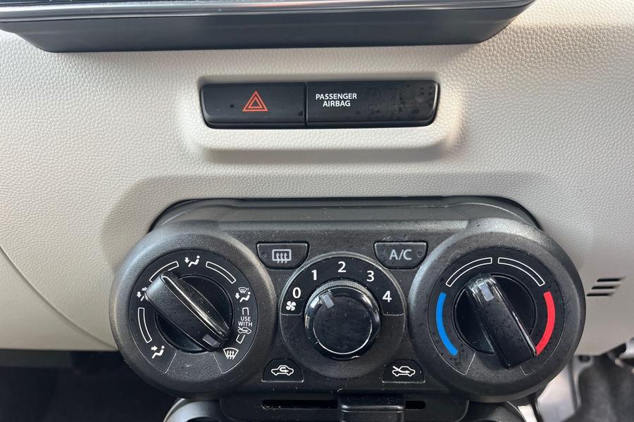 Suzuki IGNIS Photo autoimg-485cc5071076cb19fbf4353e648ce4e31754c559.jpg