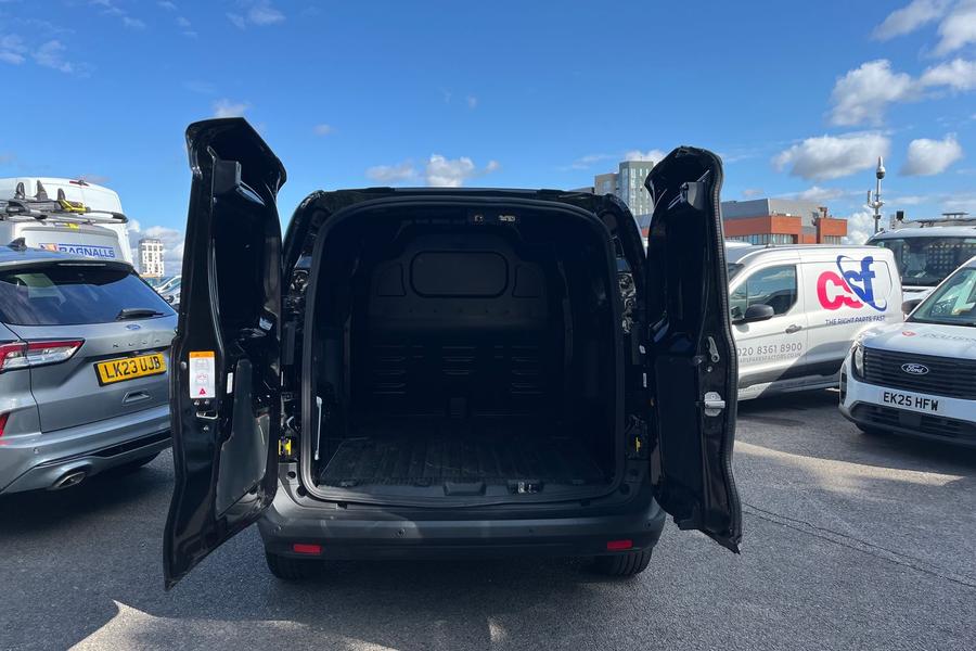 Ford E-Transit Courier Photo autoimg-485cdf9ed7fc96b25f02a2863a72918fb11d915b.jpg