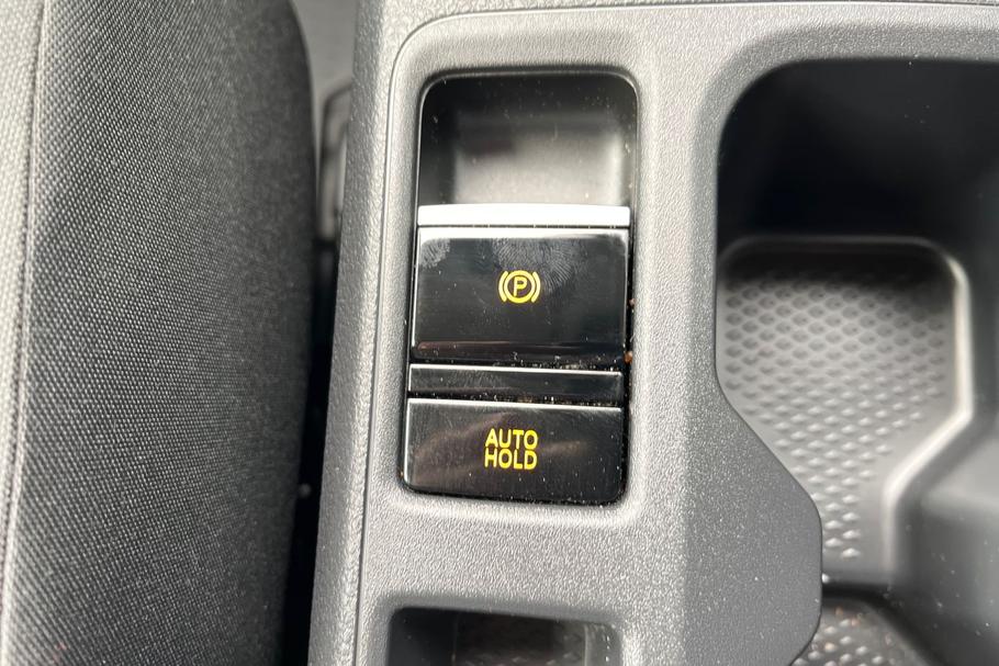 Used FORD TRANSIT CONNECT FM25NRJ 18