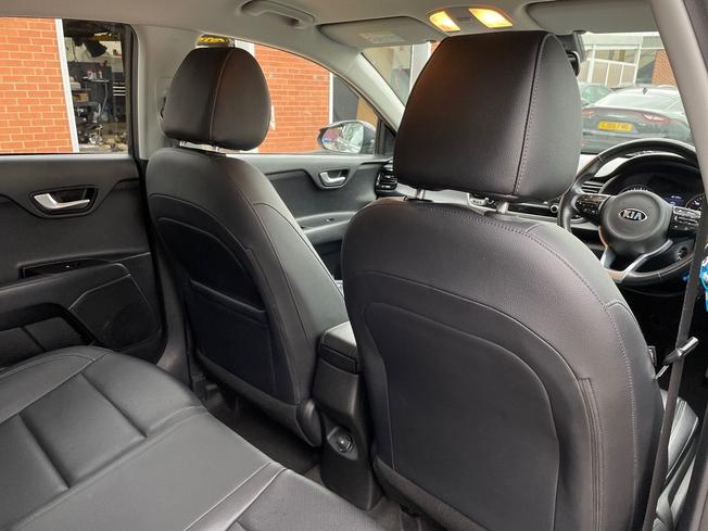 KIA Rio Photo 30