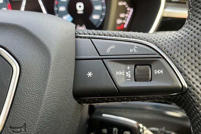 AUDI Q3 Photo 17