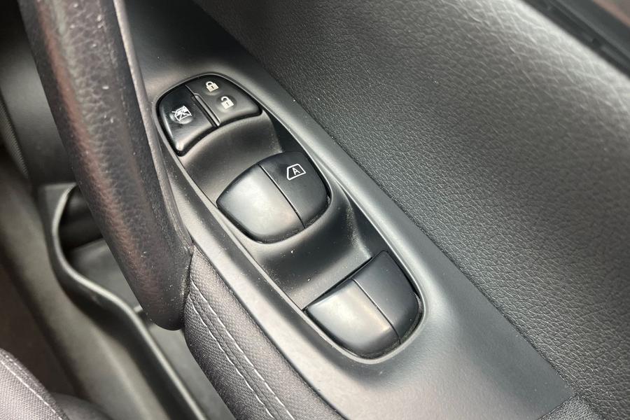 Nissan QASHQAI Photo autoimg-486150583c4c7b02de8063b1036e390dc3b7fc57.jpg