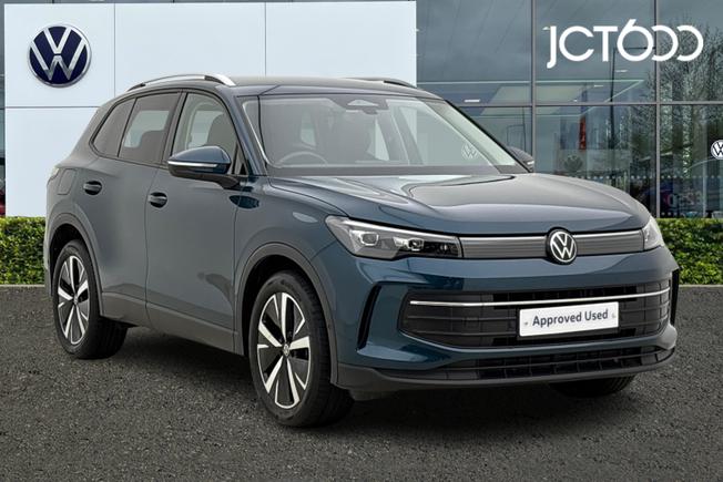 VOLKSWAGEN Tiguan Photo 1