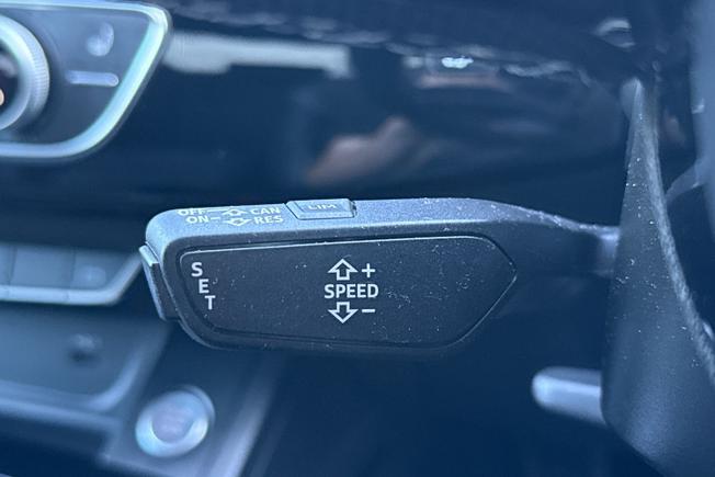 AUDI A4 Photo 38