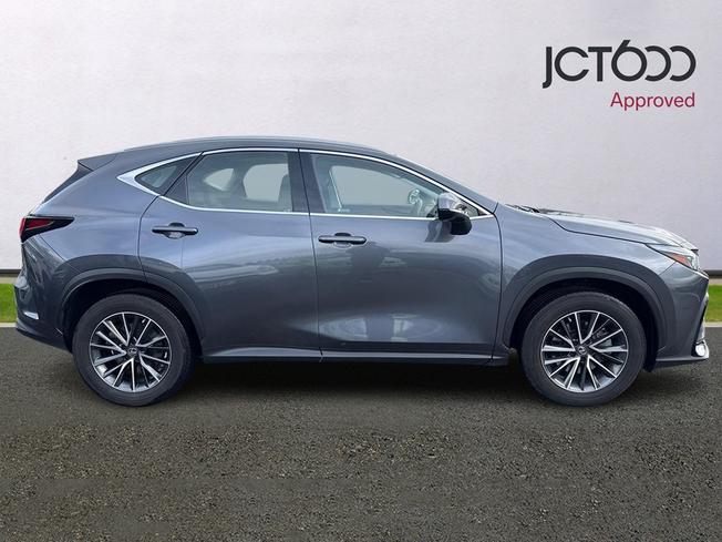 LEXUS Nx Photo 4