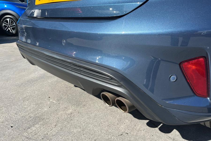 Ford FOCUS Photo autoimg-486fa0b78892b6219ab2502e4205484e15f81963.jpg
