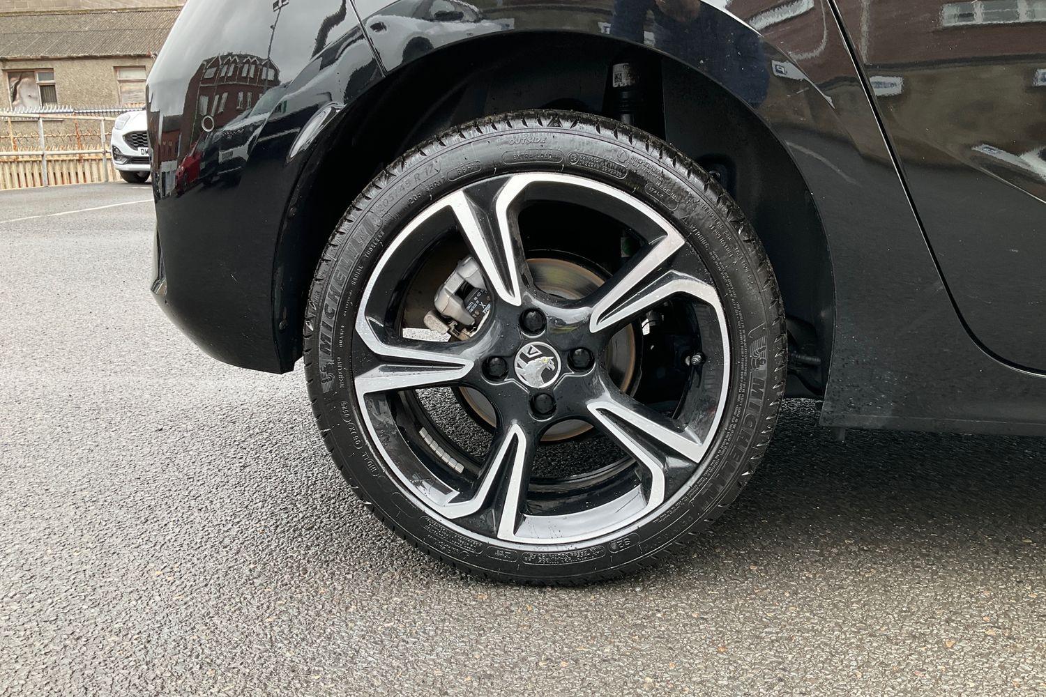 Vauxhall CORSA Photo 7