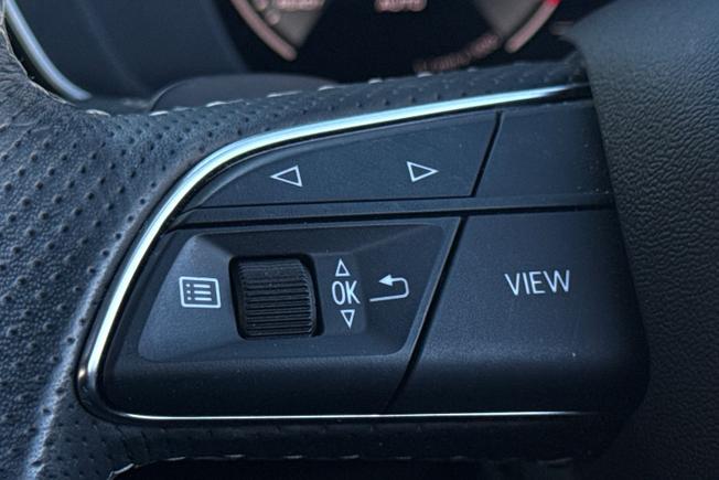 AUDI Q5 Photo 16