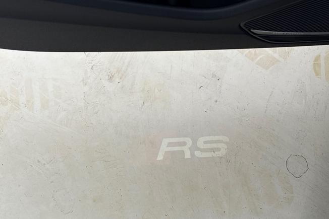Audi RS4 Photo 21