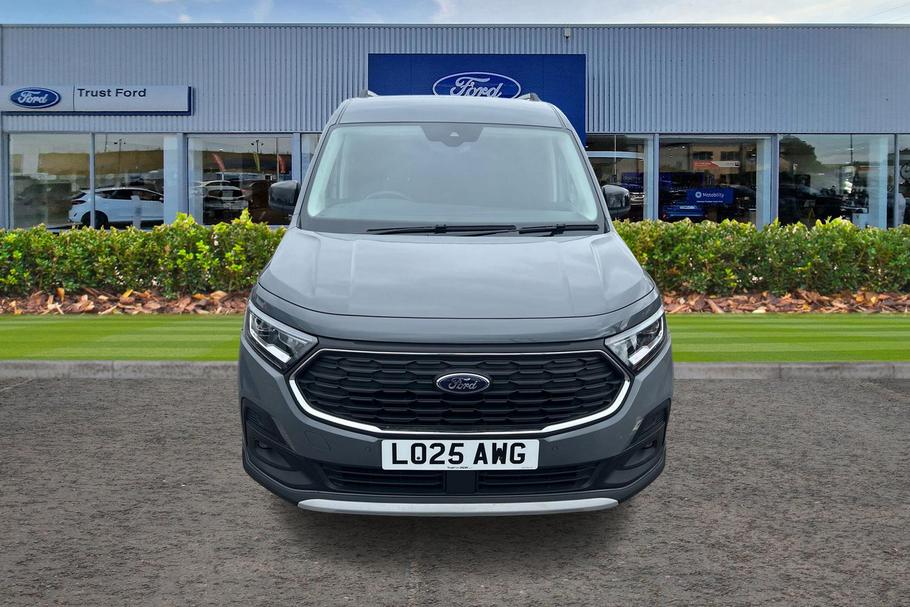 Used FORD TRANSIT CONNECT LO25AWG 11