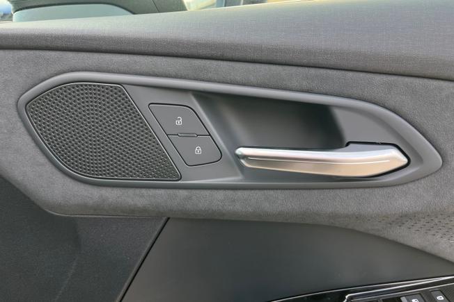 AUDI Q3 Photo 51