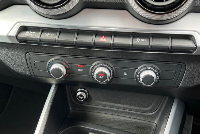 AUDI Q2 Photo 31
