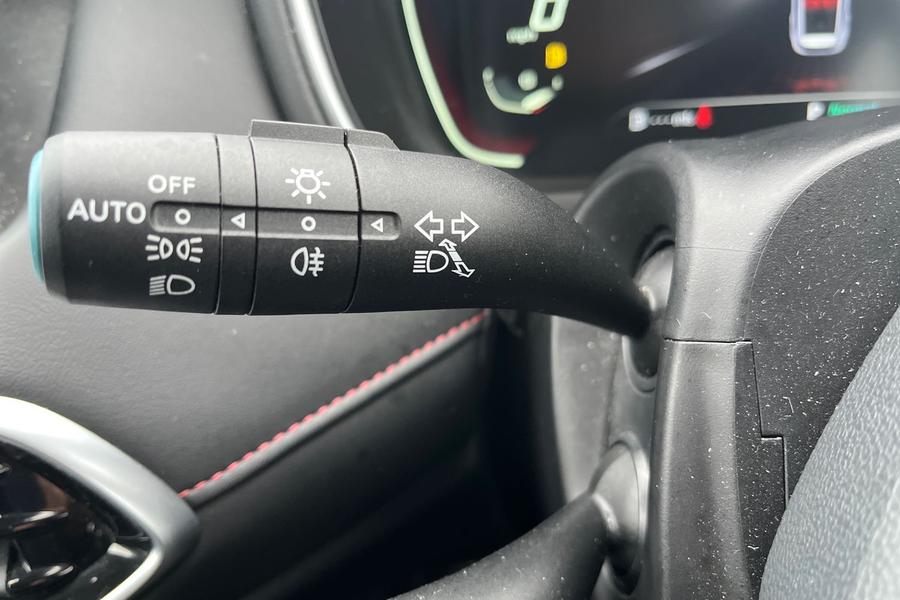 MG Motor UK HS Photo autoimg-488a7cfee79867e7ea157abd0eb170d3f54f4053.jpg