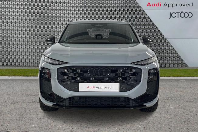 AUDI Q3 Photo 8