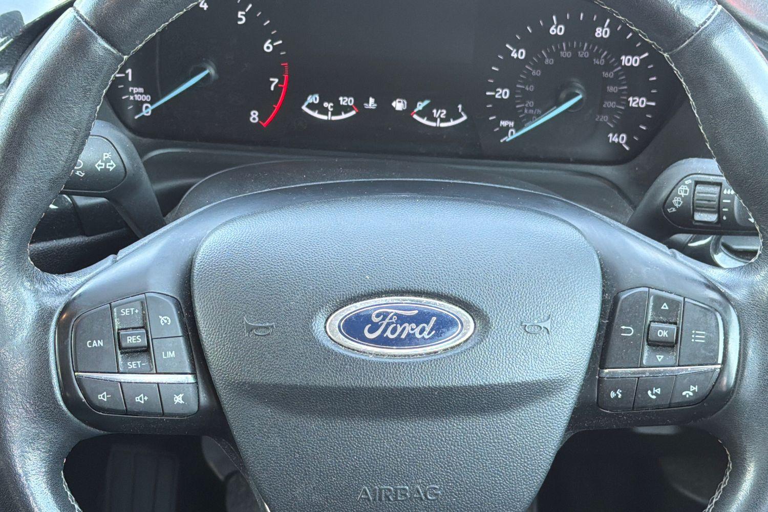 Ford FIESTA Photo 11