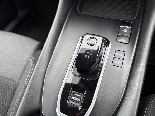 NISSAN Qashqai Photo 32