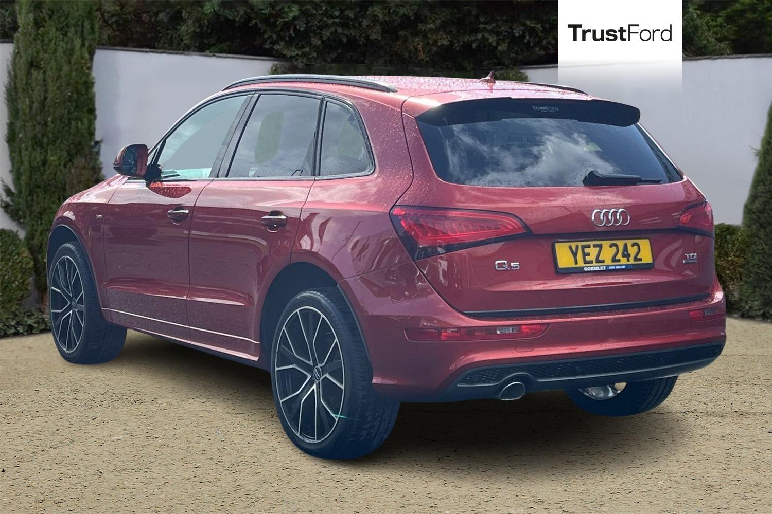 Audi Q5 Photo 1